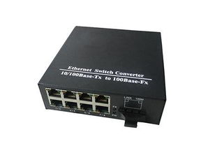 百兆一光八電光纖收發器 網絡延伸與匯聚的創新方案